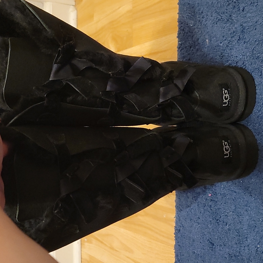 New women's 8 tall UGG Bailey bows black